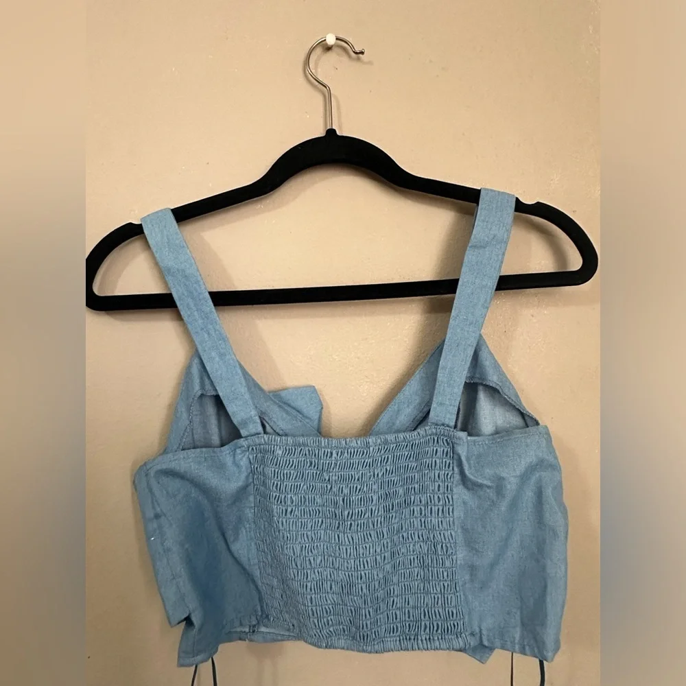 Boutique blue bow crop top - Picture 3 of 3